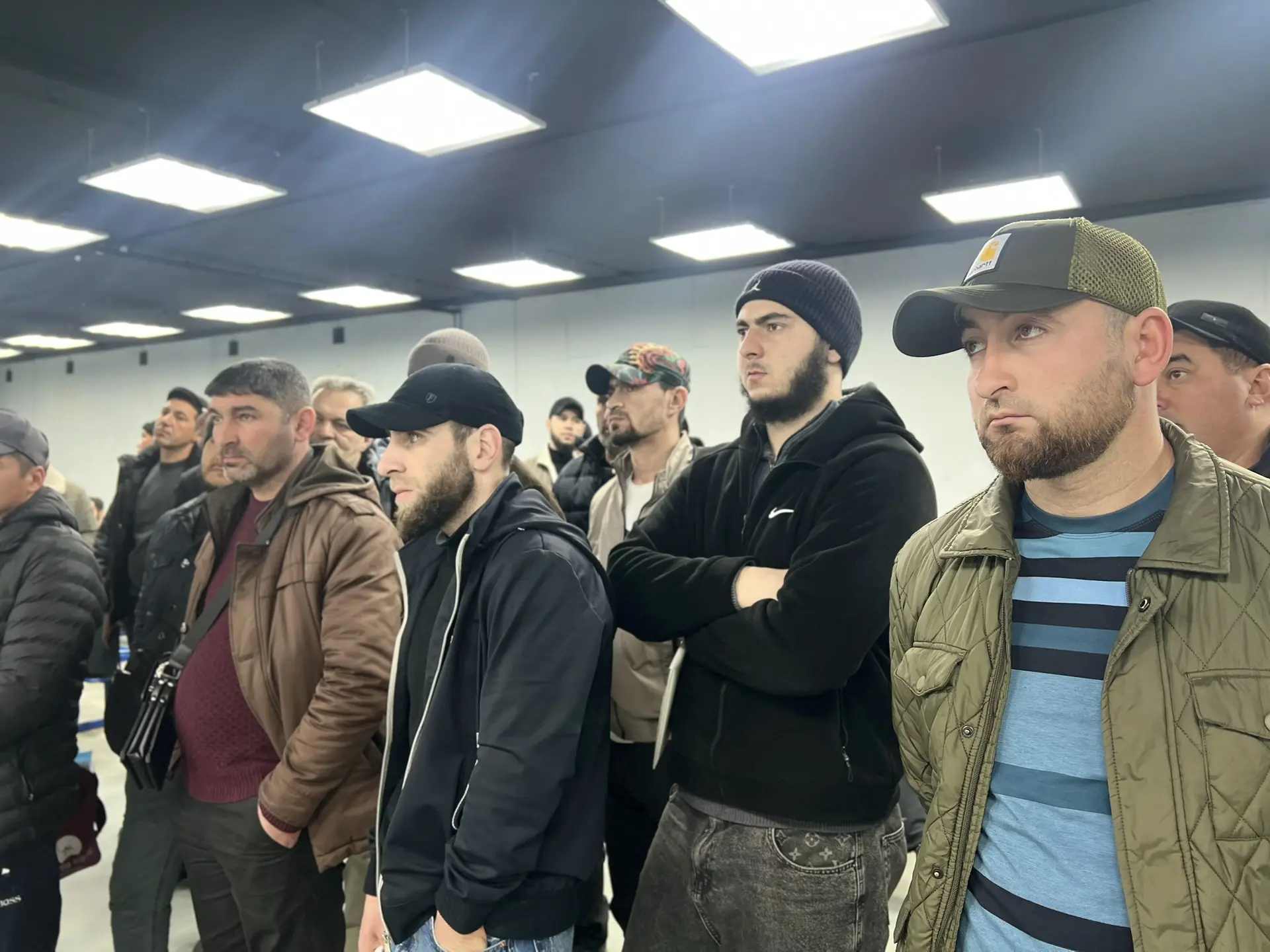 150 иностранным гражданам, работающим в Дагестане, разъяснили правила пребывания на территории России